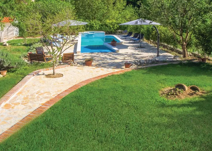 In Zrnovnica Сasa de vacaciones *