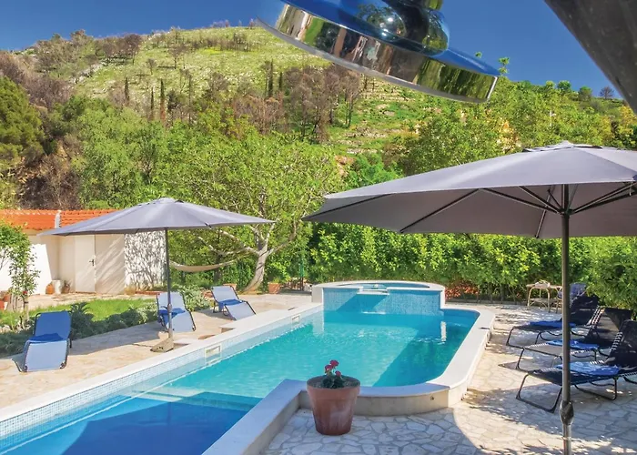 In Zrnovnica Сasa de vacaciones *