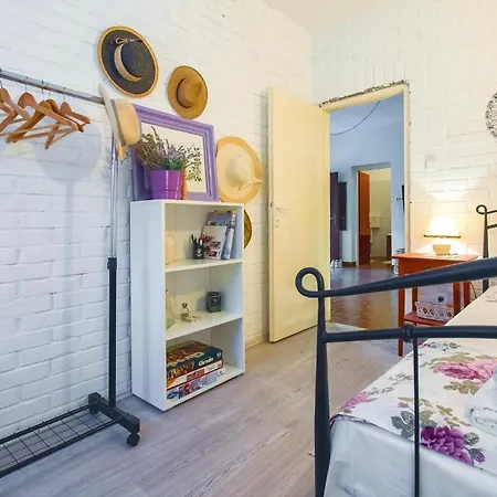 2 Bedroom Cozy In Zrnovnica * Split